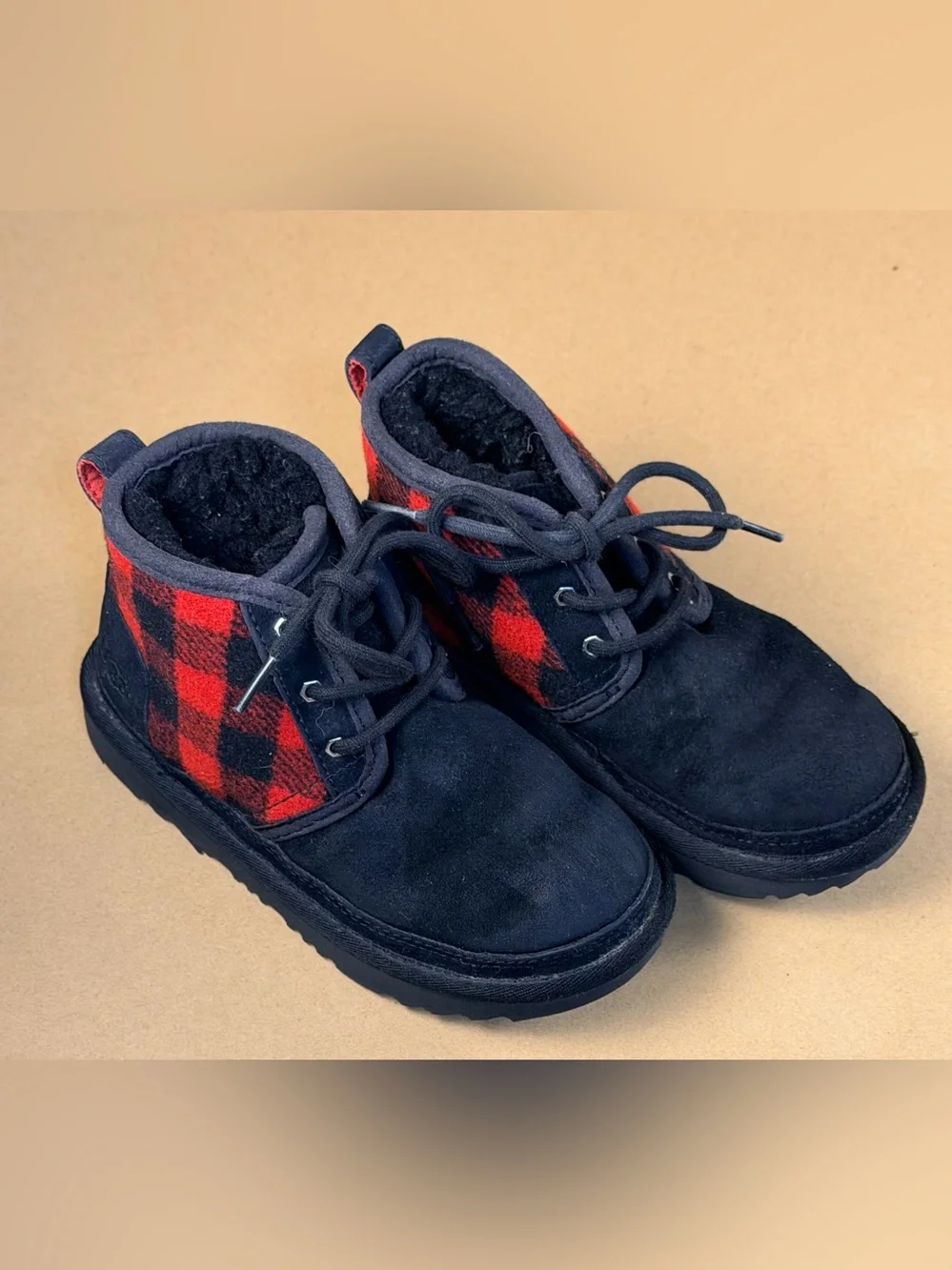UGG Neumel II kids youth size  1 shoes black red plaid shearling snow boots
